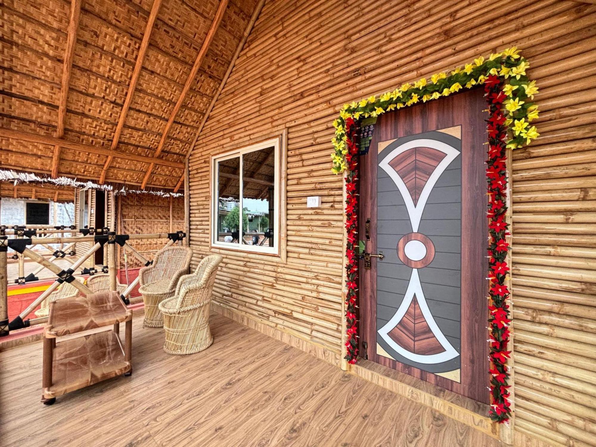 Mowgli'S Cafe Hampi & Guest House Екстер'єр фото