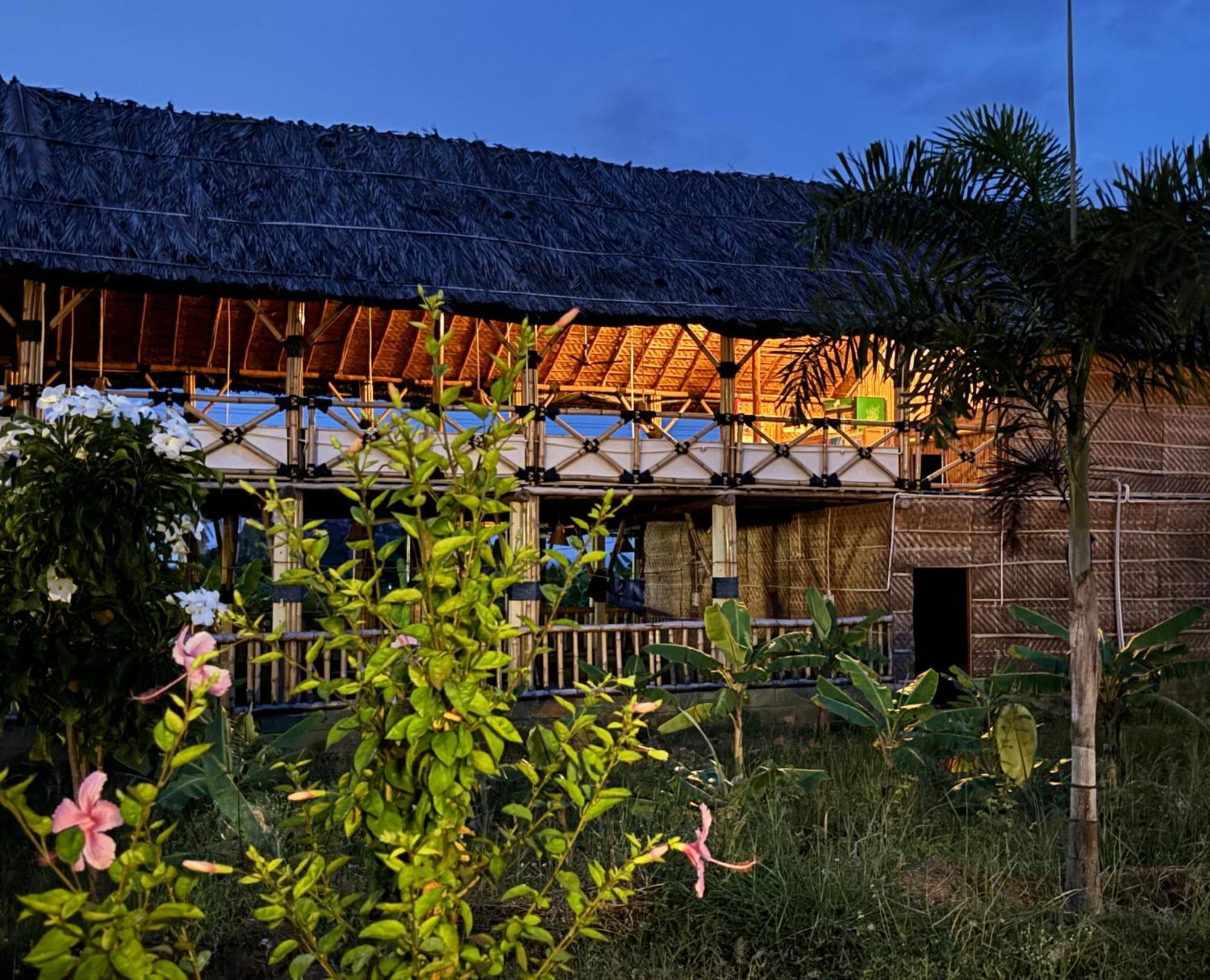 Mowgli'S Cafe Hampi & Guest House Екстер'єр фото